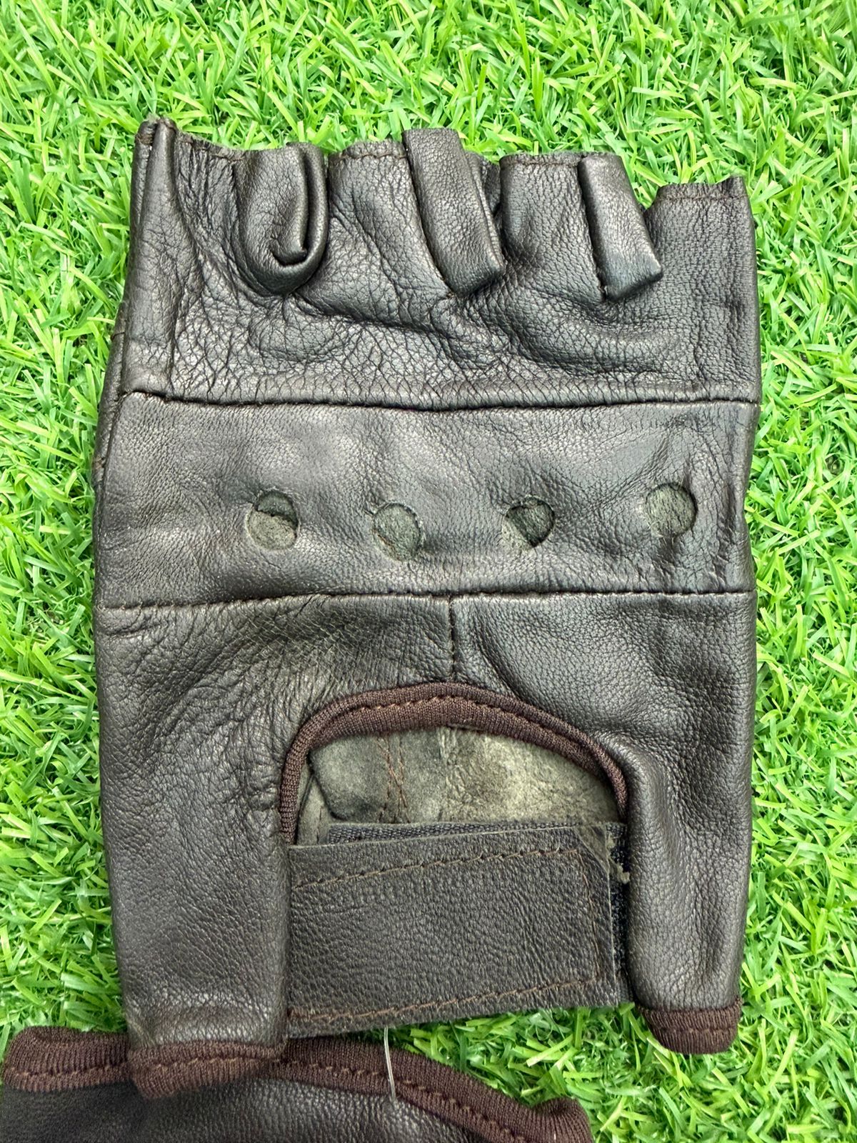 Glore Fashion Premium Fingerless Leather Gym Gloves for Weightlifting, Cross Training & Fitness